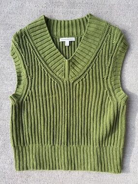 Banana Republic celery green cotton knit tank top sweater jumper sweater vest